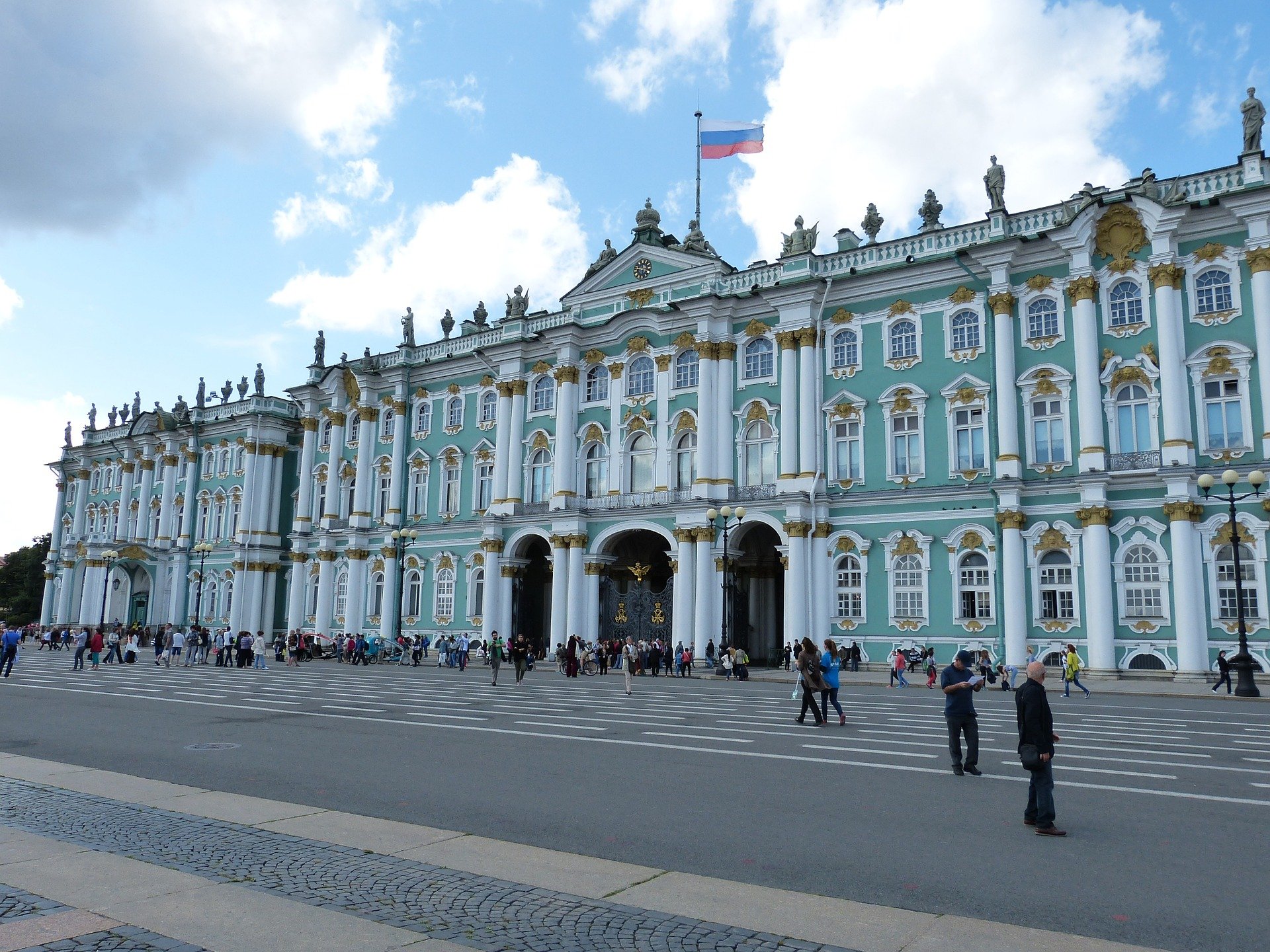 Destination Museum: State Hermitage Museum & Winter Palace - Traveloni ...